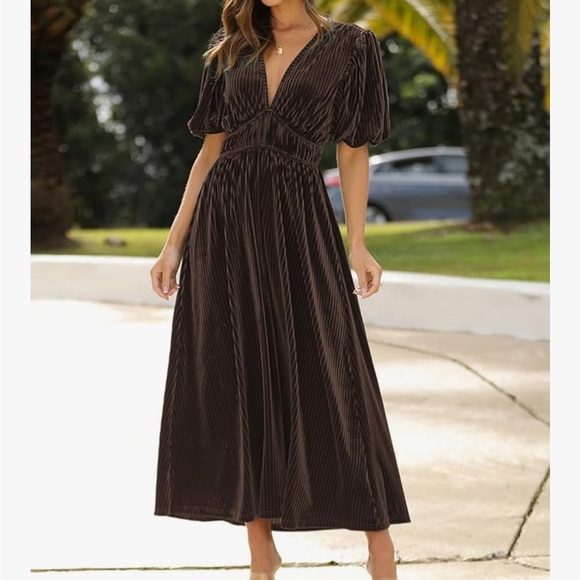 Dresses & Skirts - Elegant Brown velvet  Maxi Dress